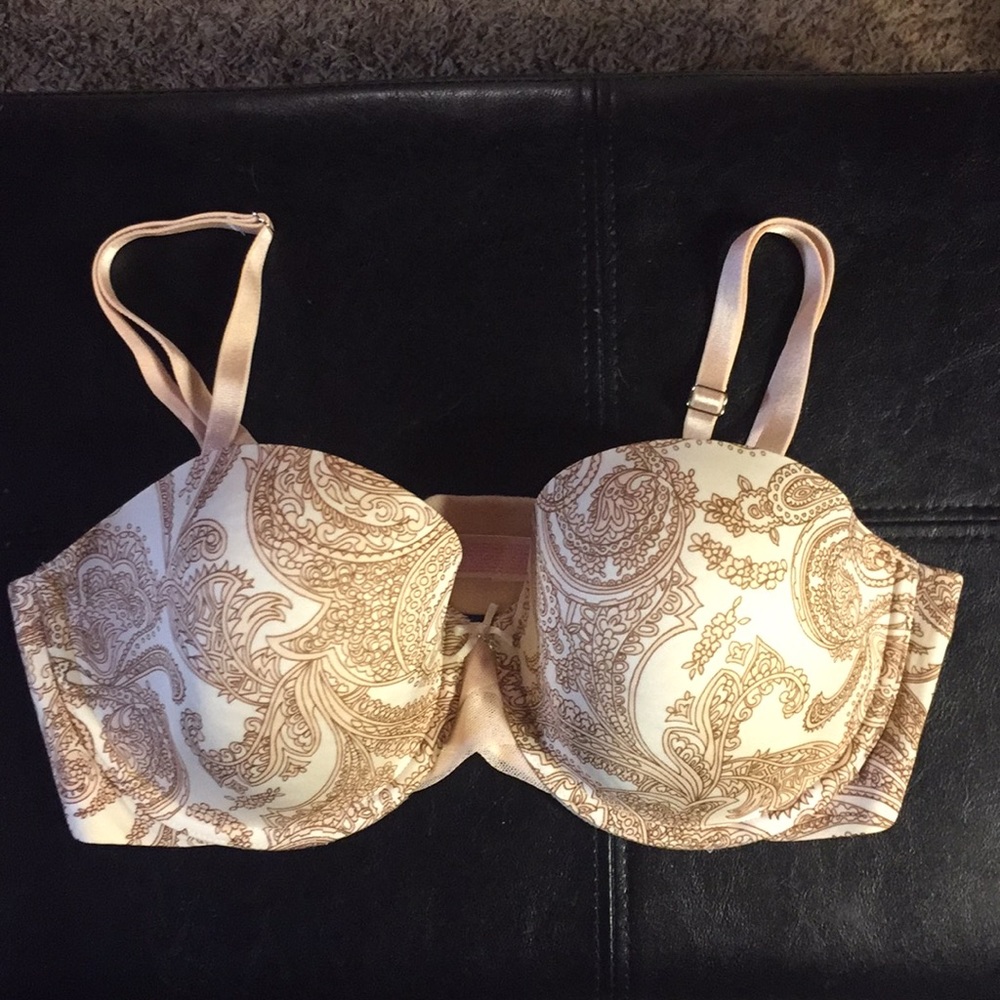 Victoria secret bra 36D